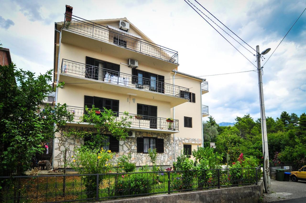Milosavljevic Apartments Tivat Buitenkant foto