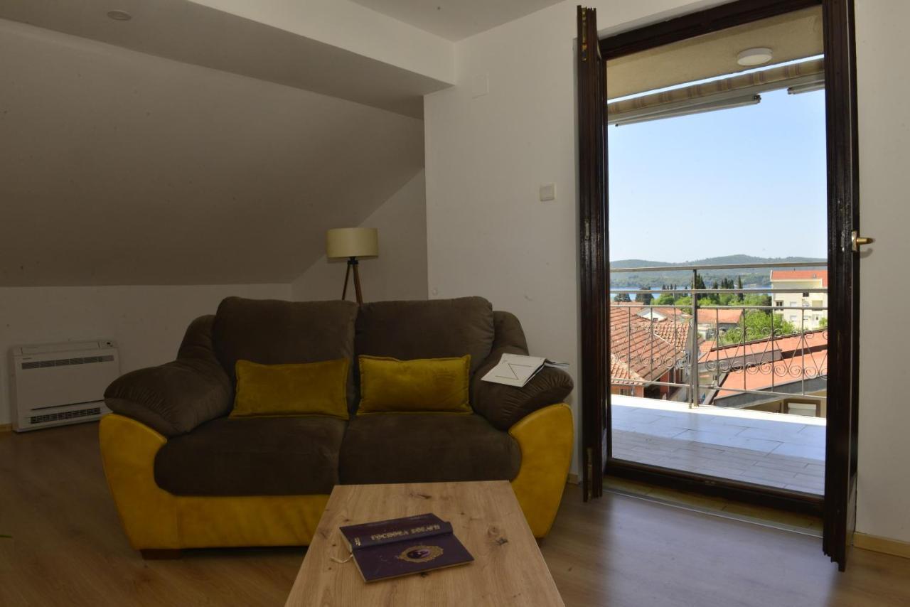Milosavljevic Apartments Tivat Buitenkant foto