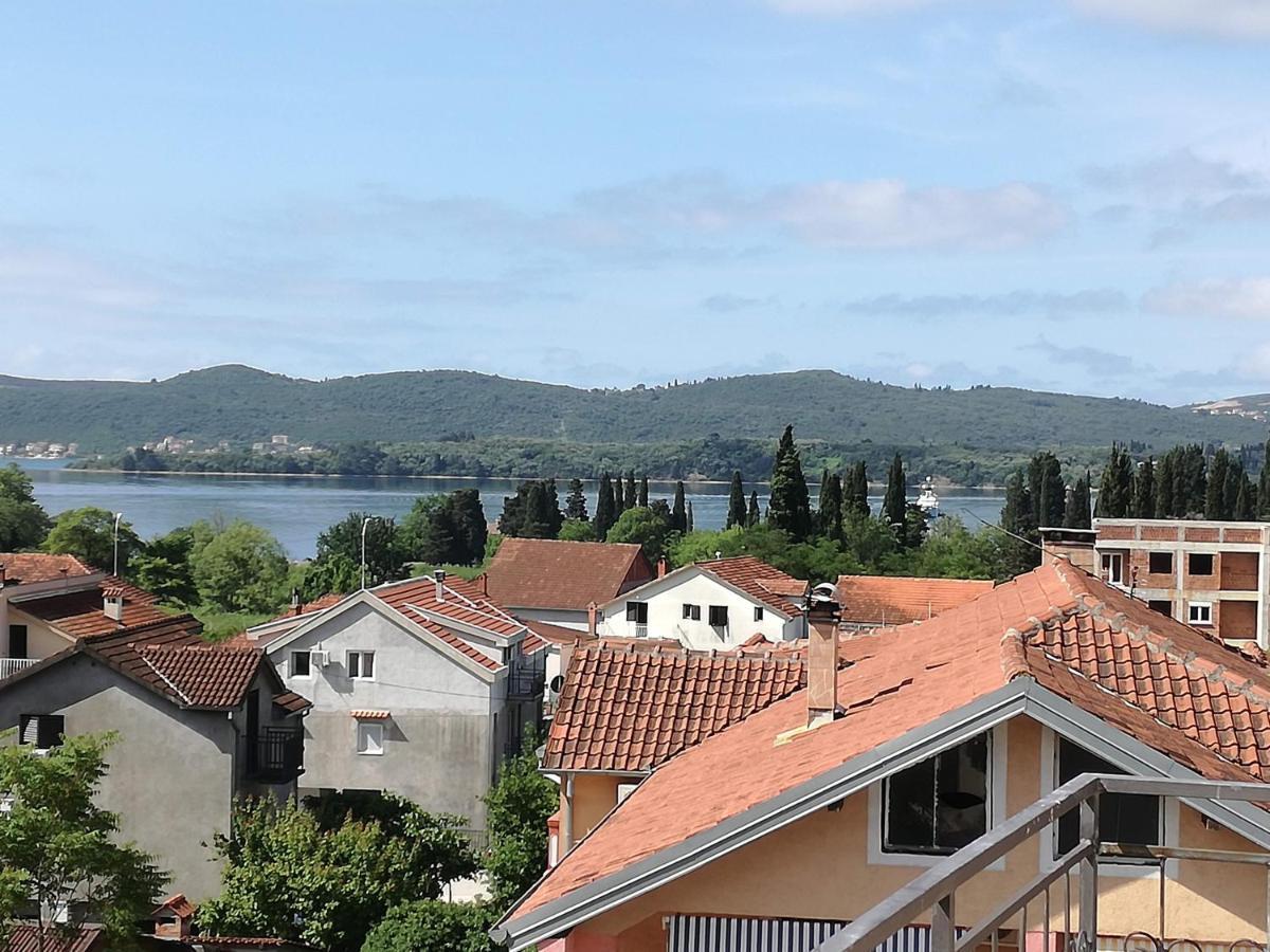 Milosavljevic Apartments Tivat Buitenkant foto